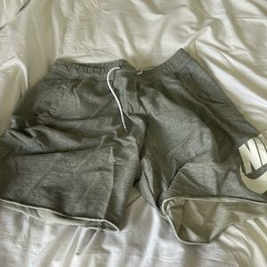 grey drawstring extra large men nike shorts